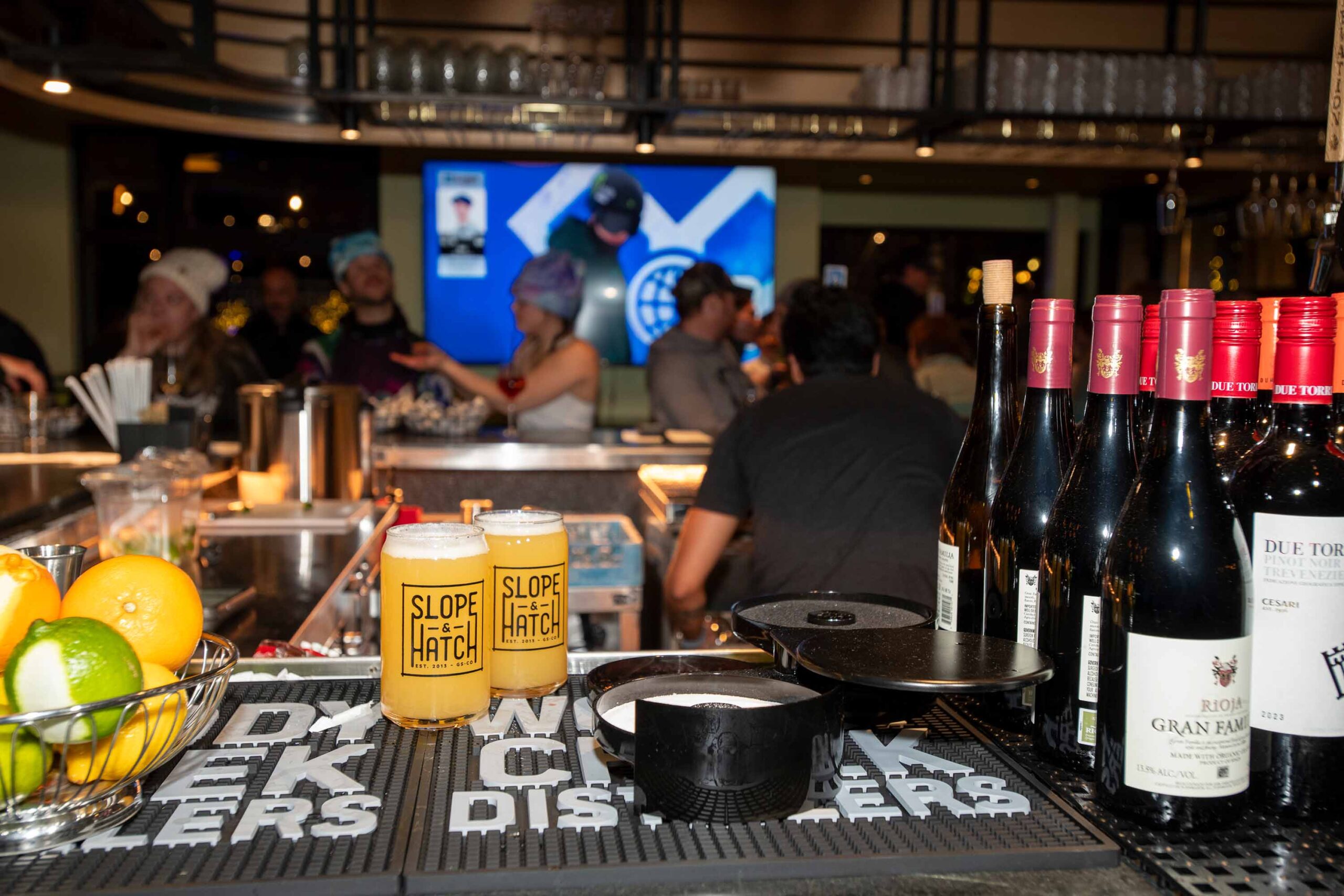 Slope-Hatch-3993-2000